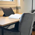 Aparthome Near Munich Airport Апартаменты