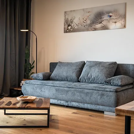 Aparthome Near Munich Airport 埃兴